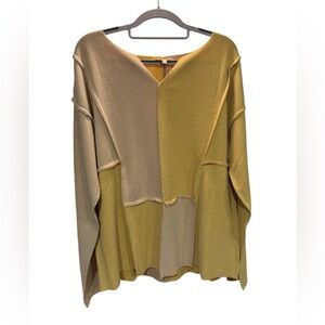 NWT Easel Boutique Patchwork Raw Edge Notch Front Soft Sweater Size Medium Boho